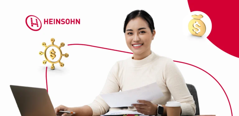 mujer empresaria sonriendo